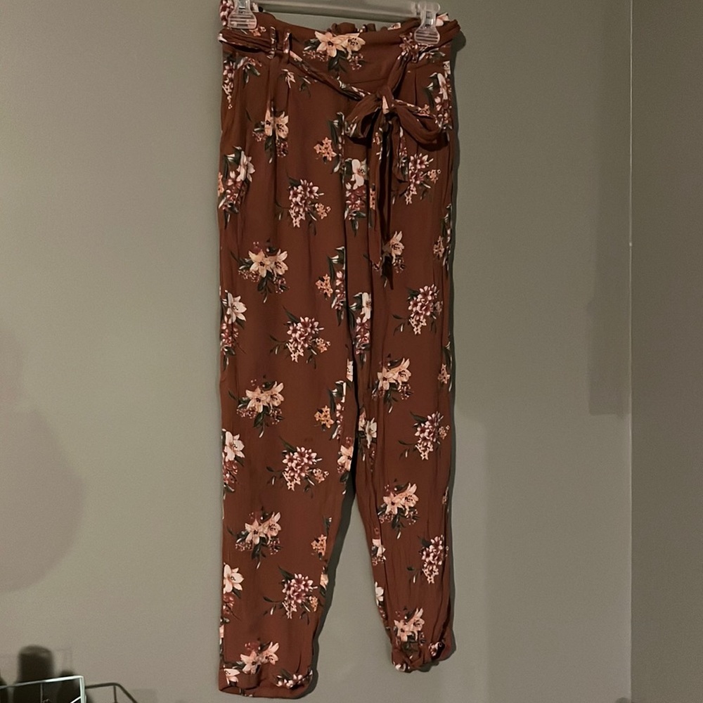 American Eagle gauzy floral pants